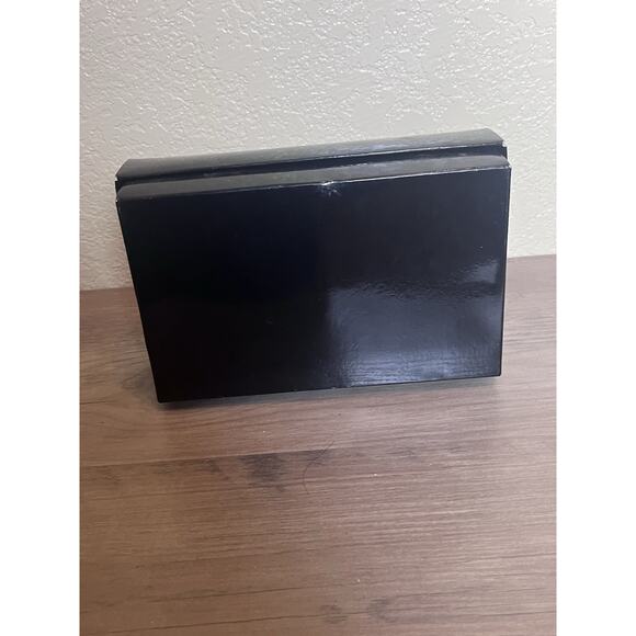 Vintage Givenchy Mirror & Towel Gift Set – Holiday Box – New, Box Wear - Picture 4 of 4